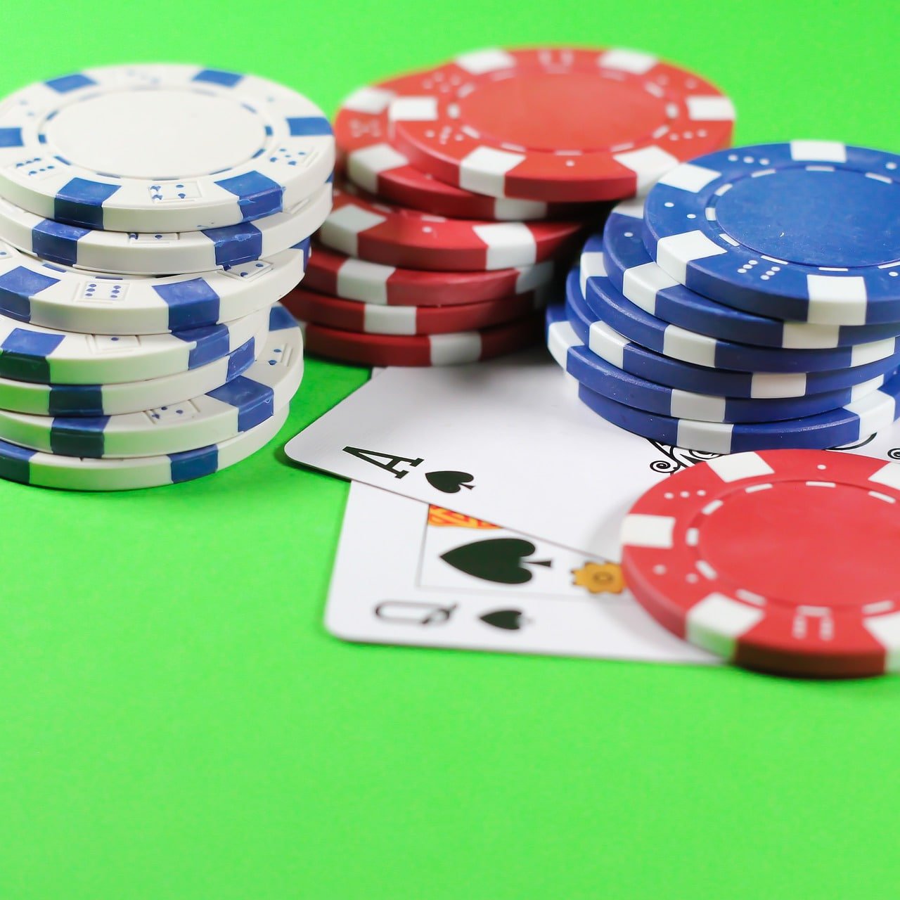 Dasbor permainan unggulan tribuntogel menampilkan pasar sepak bola, kasino langsung, dan slot
